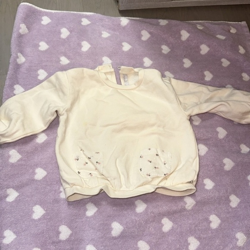 Parisian sweatshirt size 12m